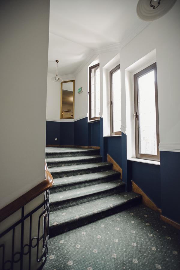 Bed and Breakfast Bristol Economy Битом Екстер'єр фото