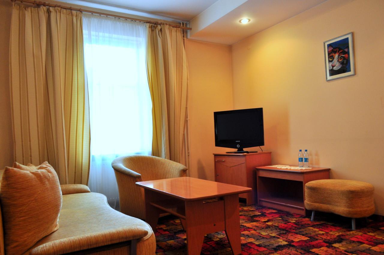 Bed and Breakfast Bristol Economy Битом Екстер'єр фото