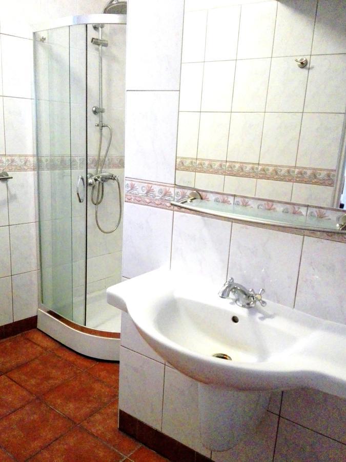 Bed and Breakfast Bristol Economy Битом Екстер'єр фото