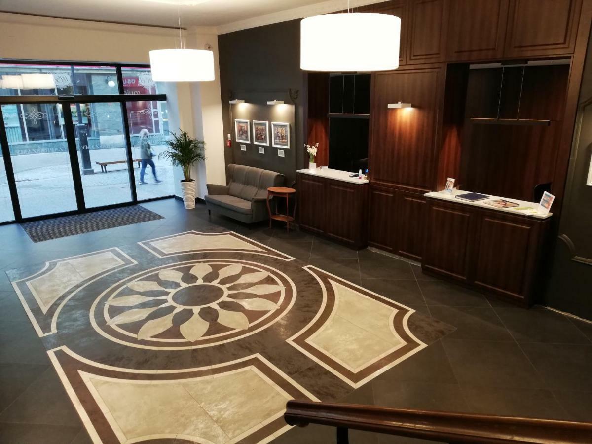 Bed and Breakfast Bristol Economy Битом Екстер'єр фото